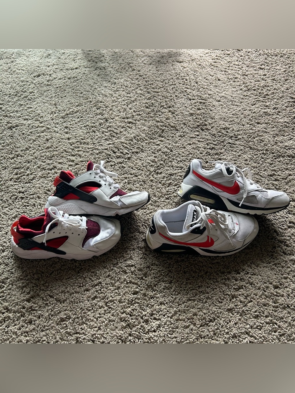 Nike Air Huarache Red Oxide Shoes & Air Max IVO White Habanero Boys 5.5Y Sneaker